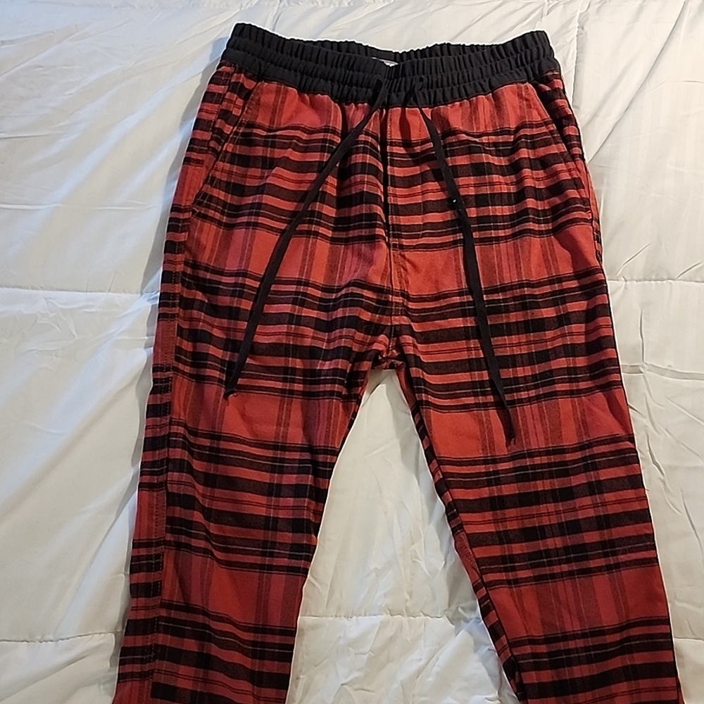 H&M Divided Grey 28W Red Plaid Pants w/ Zipper Legs